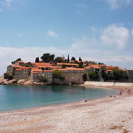 Lovely Apartment Sveti Stefan Eksteriør billede